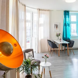 https://modern-apartment-brno-602-00.brnohotels.org