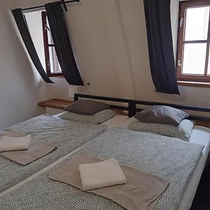  Hostel Eleven Česká republika